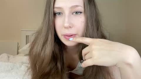 Shelly online show from February 9, 7:01 am