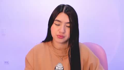 Snapshot of shelly_rohades chatting on October 13, 1:27 am online show from October 13, 1:27 am