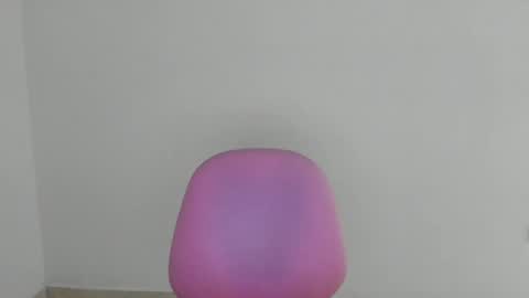 Snapshot of shelly_rohades chatting on November 7, 2:55 am online show from November 7, 2:55 am