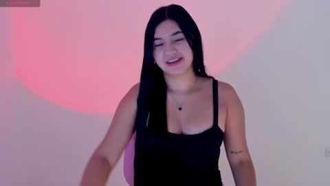 Snapshot of shelly_rohades chatting on November 10, 3:16 am online show from November 10, 3:16 am