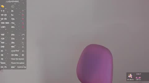 Snapshot of shelly_rohades chatting on November 28, 2:47 am online show from November 28, 2:47 am