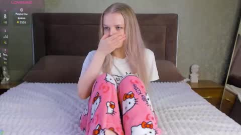 Snapshot of shellyboom chatting on November 27, 4:53 pm shellyboom online show from November 27, 4:53 pm