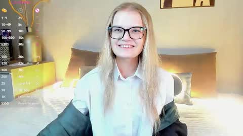 Snapshot of shellyboom chatting on December 16, 6:46 pm shellyboom online show from December 16, 6:46 pm