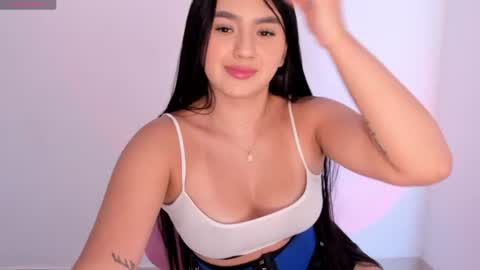 Shelly rayhs online show from June 23, 3:37 am