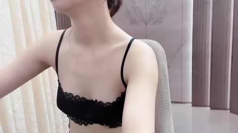 Snapshot of shellysan chatting on March 2, 1:19 am Shelly online show from March 2, 1:19 am