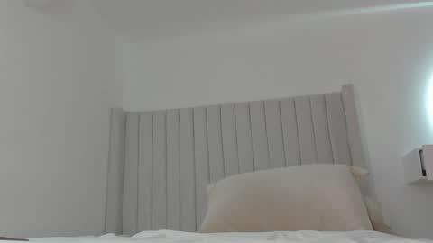 shelynna_azzul online show from January 12, 7:31 pm