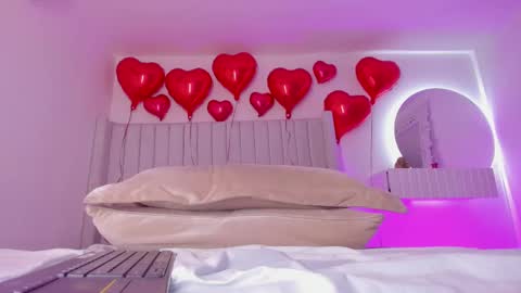 shelynna_azzul online show from February 15, 12:04 am