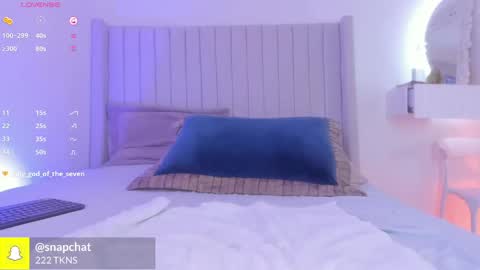 shelynna_azzul online show from September 17, 7:37 pm