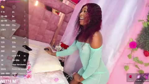 shenielxxx online show from June 8, 8:09 pm