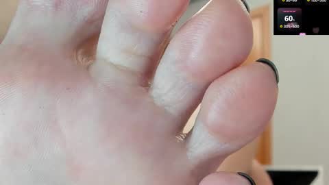 Snapshot of sherilkwang_ chatting on February 13, 9:11 pm .. Sherilk .. online show from February 13, 9:11 pm