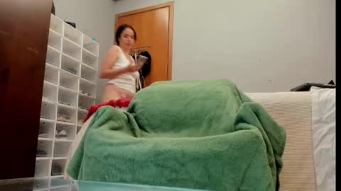 Snapshot of sherilkwang_ chatting on March 17, 11:41 pm .. Sherilk .. online show from March 17, 11:41 pm