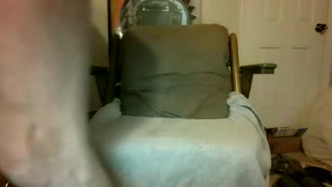 Snapshot of sherm8x8 chatting on July 16, 10:32 am sherm8x8 online show from July 16, 10:32 am