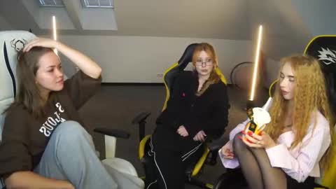 Sheryl online show from October 1, 3:18 pm