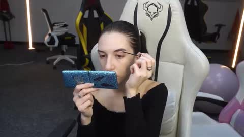 Sheryl online show from October 4, 10:24 am