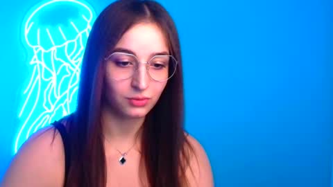 Snapshot of sheryl_sweet chatting on December 15, 3:53 pm Sheryl online show from December 15, 3:53 pm