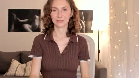 shesleepsnaked online show from May 19, 3:40 pm