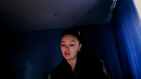 Vikki online show from October 13, 10:59 am