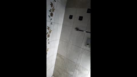 Snapshot of shevonkiy chatting on April 15, 8:10 am NoMan19sm online show from April 15, 8:10 am