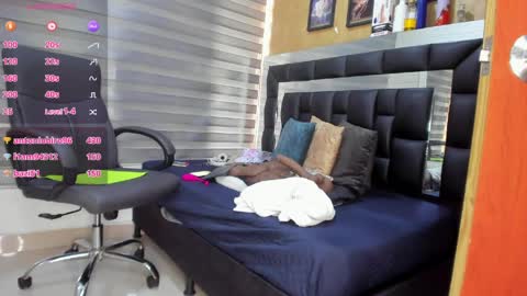 Snapshot of sheyla__ebony chatting on April 9, 10:37 pm sheyla__ebony online show from April 9, 10:37 pm