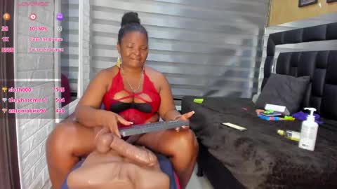 Snapshot of sheyla__ebony chatting on April 18, 12:47 am sheyla__ebony online show from April 18, 12:47 am