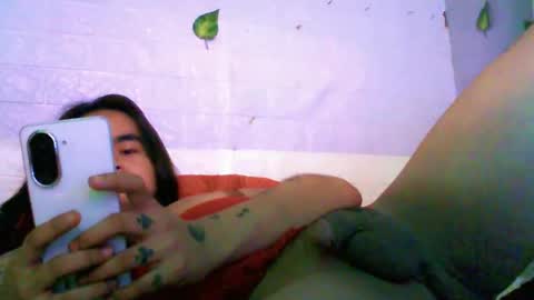 Snapshot of shimilove chatting on June 16, 9:06 pm shimilove online show from June 16, 9:06 pm