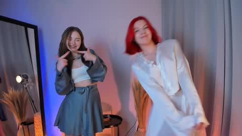 Snapshot of shiny_bell chatting on January 21, 7:17 pm Bell 3 Next broadcast  online show from January 21, 7:17 pm