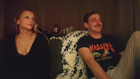 Snapshot of shinyandused chatting on October 20, 1:28 am shinyandused online show from October 20, 1:28 am