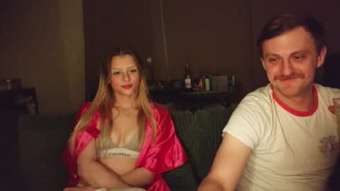 Snapshot of shinyandused chatting on October 25, 2:19 am shinyandused online show from October 25, 2:19 am