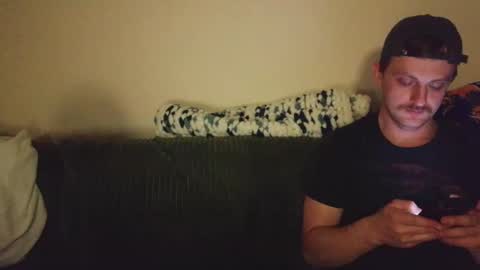 Snapshot of shinyandused chatting on October 31, 5:08 am shinyandused online show from October 31, 5:08 am