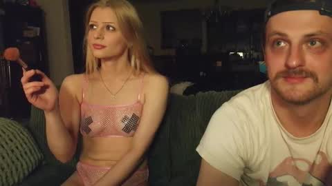 Snapshot of shinyandused chatting on November 14, 12:20 am shinyandused online show from November 14, 12:20 am