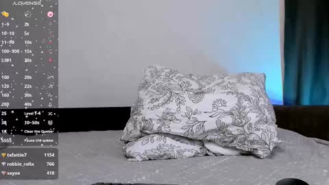 Jennifer  Streaming time online show from February 24, 11:10 am