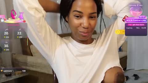 Snapshot of shinyplace chatting on March 9, 6:39 am shinyplace online show from March 9, 6:39 am