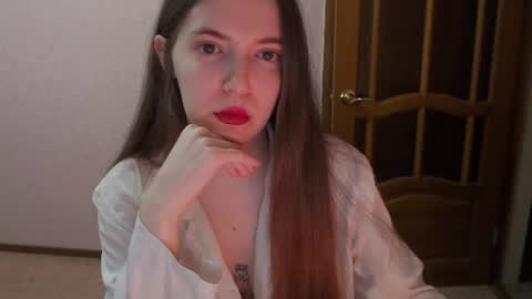 shiraha___rafieru online show from June 13, 8:51 pm