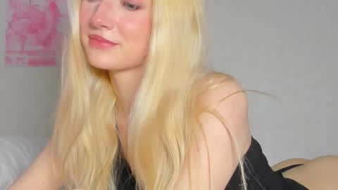 shirahoshii online show from February 28, 11:17 pm