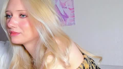 shirahoshii online show from April 9, 3:50 am