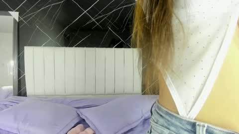 shirleyhott online show from October 4, 2:37 pm