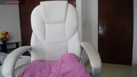 shirly online show from January 7, 6:45 pm