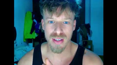 Cick Goreskin online show from November 20, 2:45 am