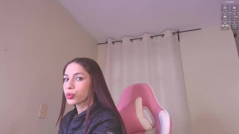  kendal  online show from December 22, 2:47 pm