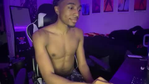 Snapshot of shoddybig chatting on March 14, 5:57 am shoddybig online show from March 14, 5:57 am