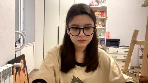 Marie online show from March 17, 12:30 pm