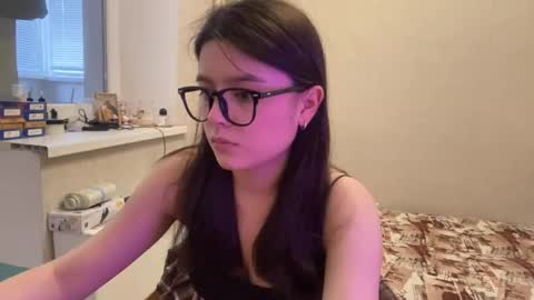 Marie online show from June 7, 2:21 pm