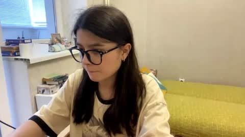 Marie online show from June 26, 2:21 pm