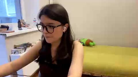 Marie online show from June 28, 3:18 pm
