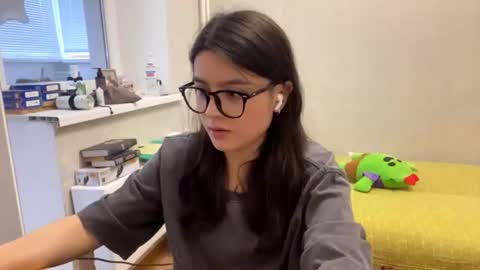 Marie online show from June 29, 2:17 pm