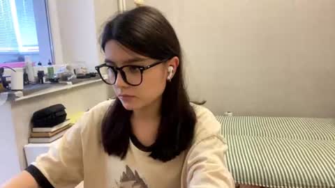 Marie online show from July 17, 1:18 pm