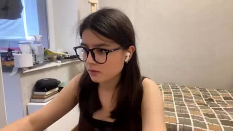 Marie online show from July 28, 2:35 pm