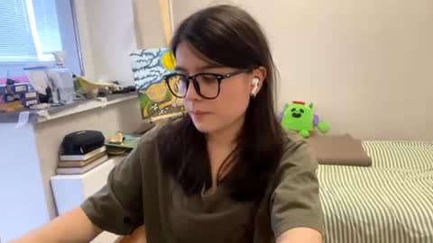 Marie online show from July 31, 2:27 pm