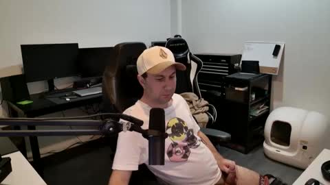 Snapshot of shooshua chatting on April 10, 1:49 pm shooshua online show from April 10, 1:49 pm