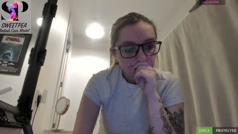 short sweetpea online show from December 7, 2:24 pm